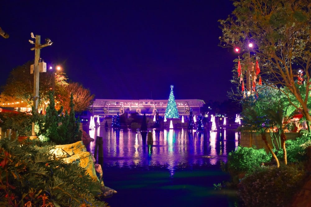 Disney Christmas - landscape