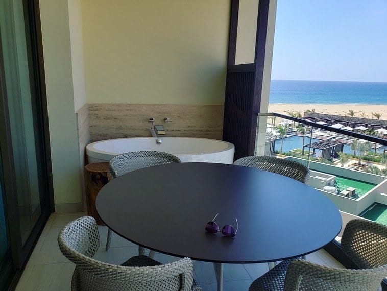 hr cabo room 6