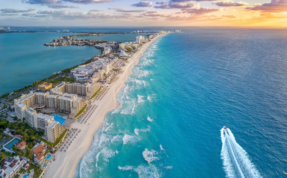 Hurricane Delta Update for Cancun & Riviera Maya