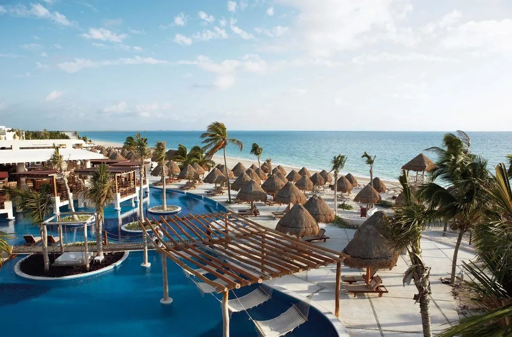 excellence playa mujeres