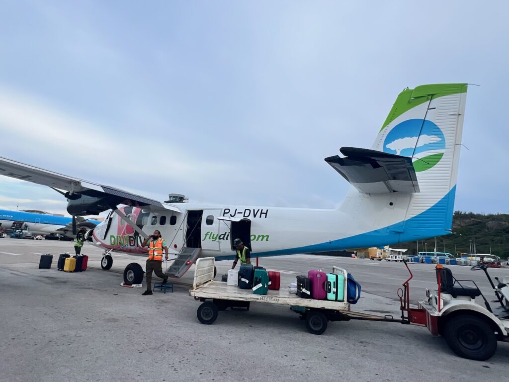 Divi Divi Air - Flight to Aruba